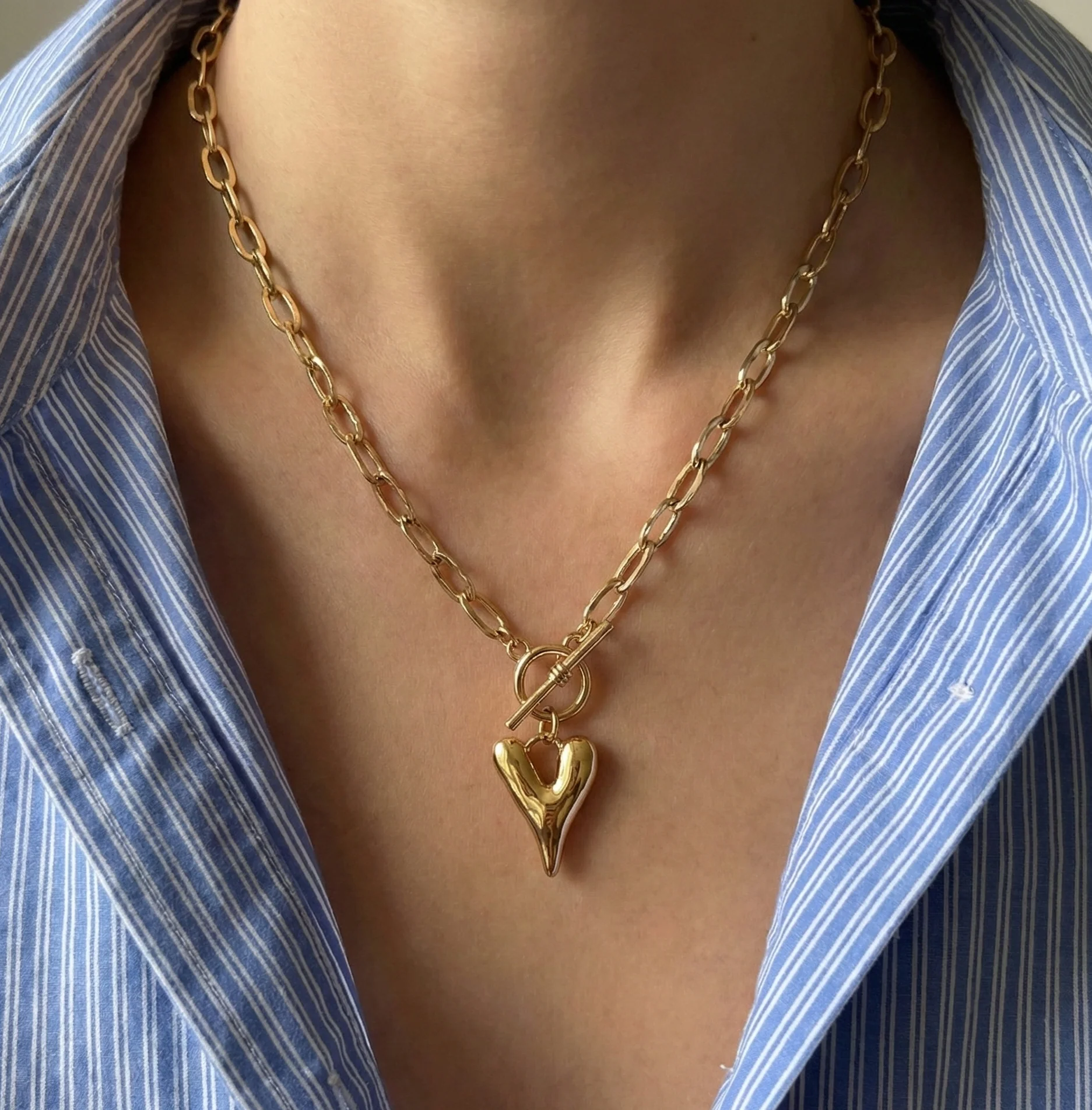 Big Metal London Daria Puff Heart Chain Necklace in Silver or Gold - Image 3