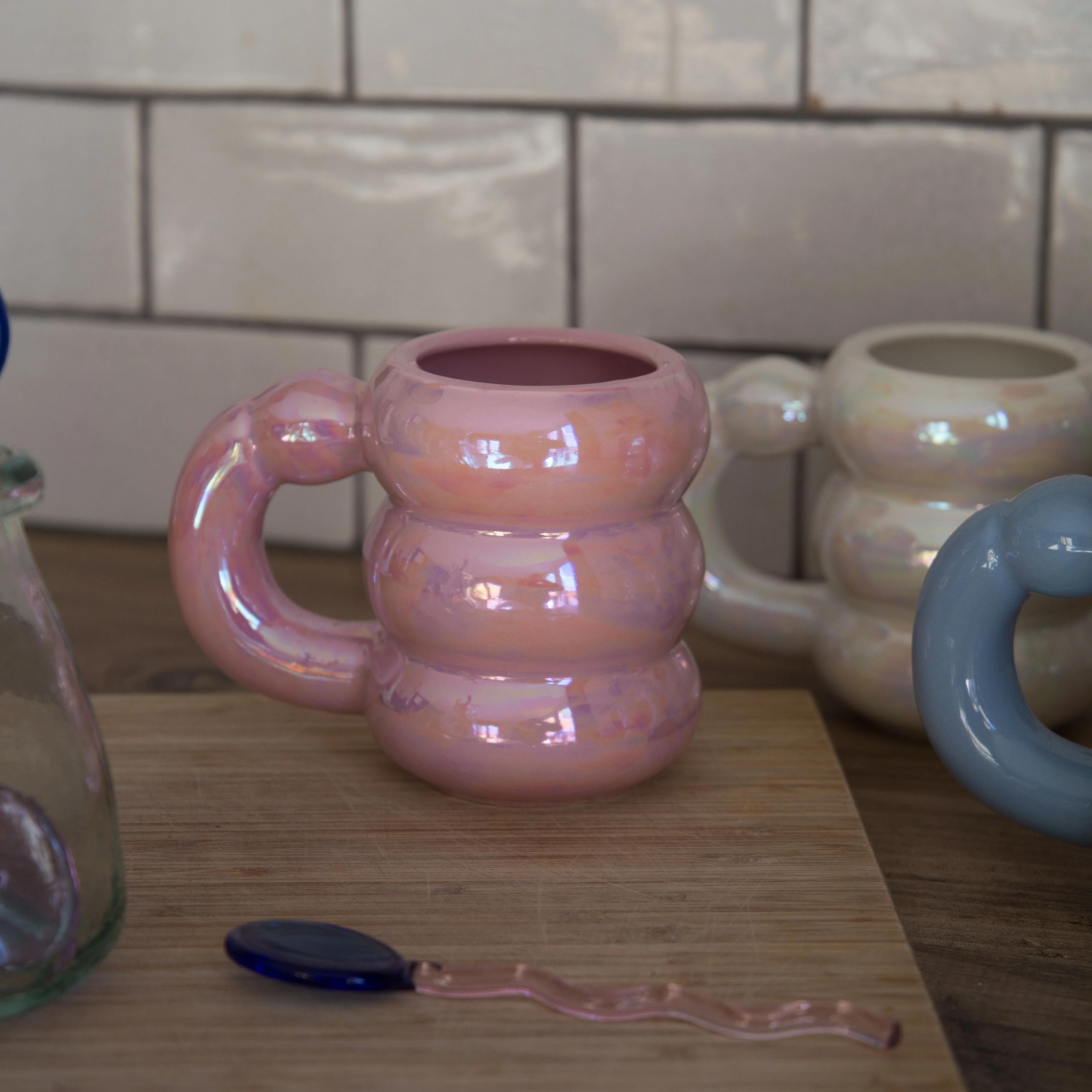 Ivore Group Ceramic Circle Bubble Mugs in Various Colours - Image 7