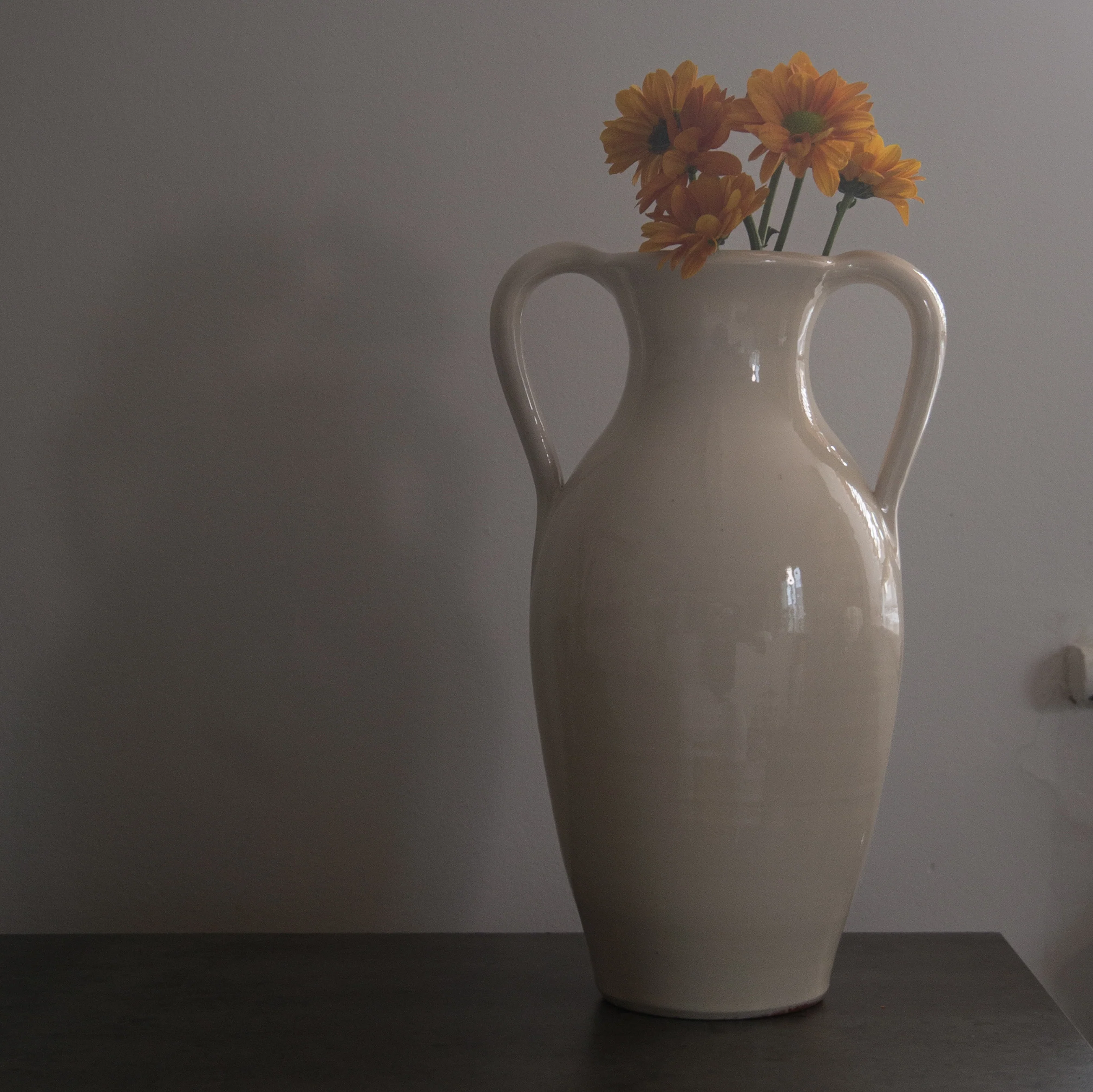 Roca Caus Classic Amphora Cream Large Vase - Image 4