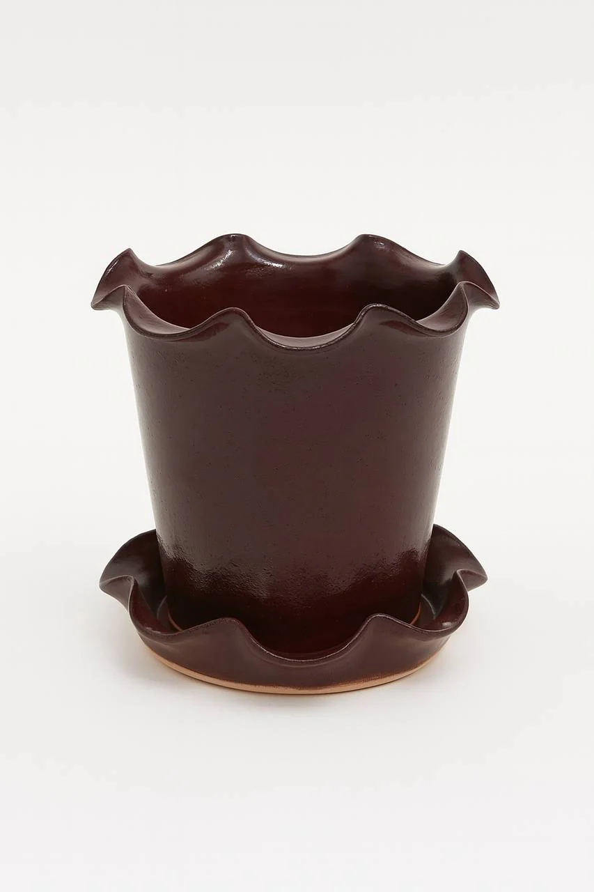 Jess Ellis Ceramic Frilly Plant Pot & Saucer in Pearl White - Image 4