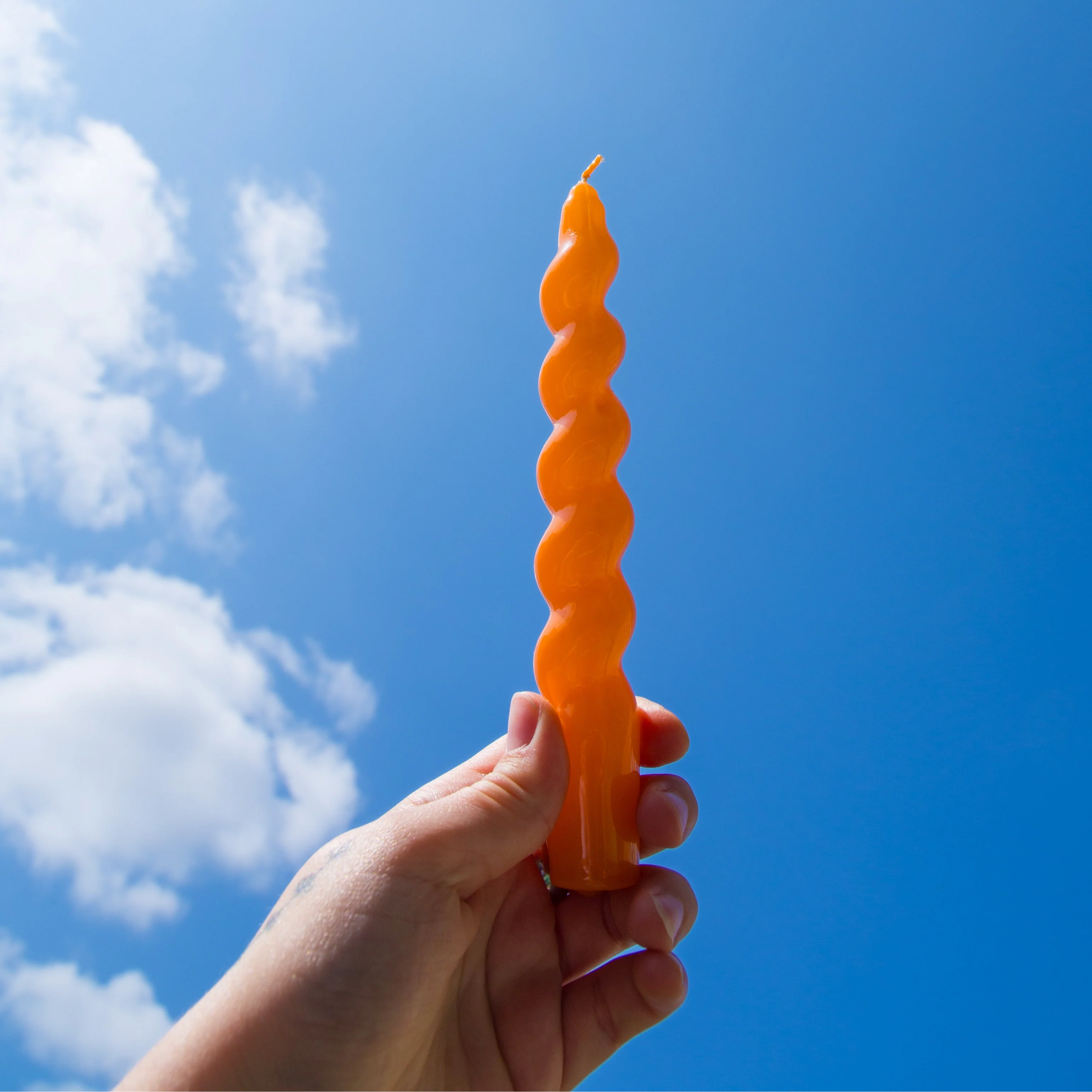 Maegen Spiral Soy Wax Candle in Tangerine or Navy - Image 6