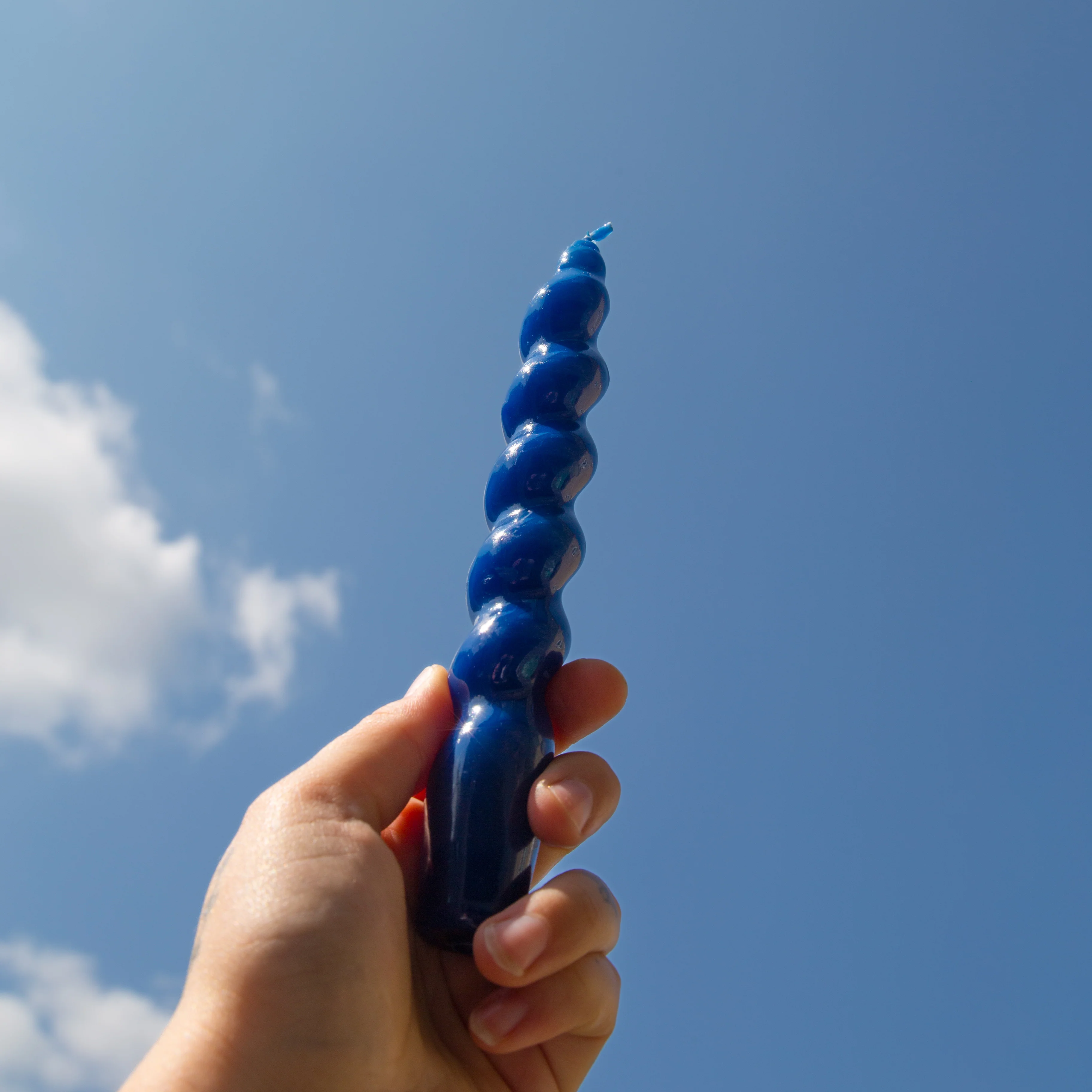 Maegen Spiral Soy Wax Candle in Tangerine or Navy - Image 7